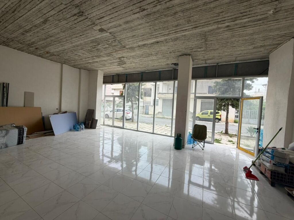 Locale commerciale in affitto