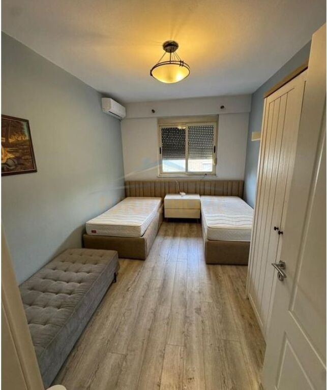For sale, Apartment 3+1+2, Train Station, Tirana