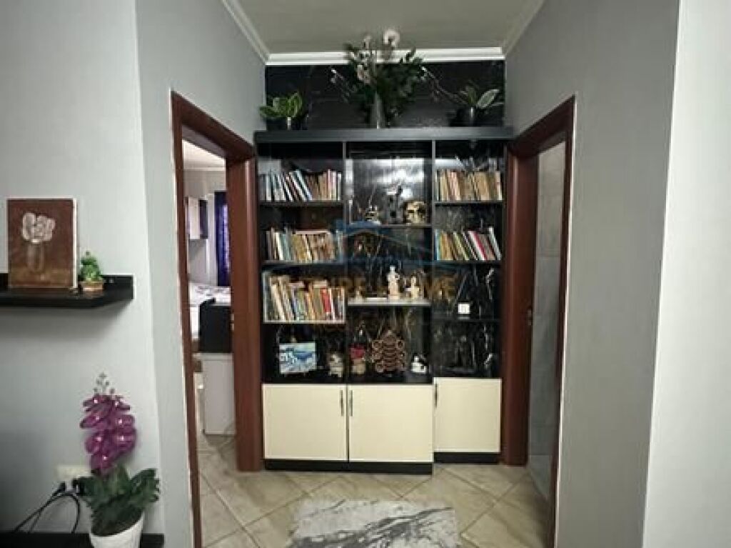 Vendita, Appartamento 2+1, Fresk, Tirana.