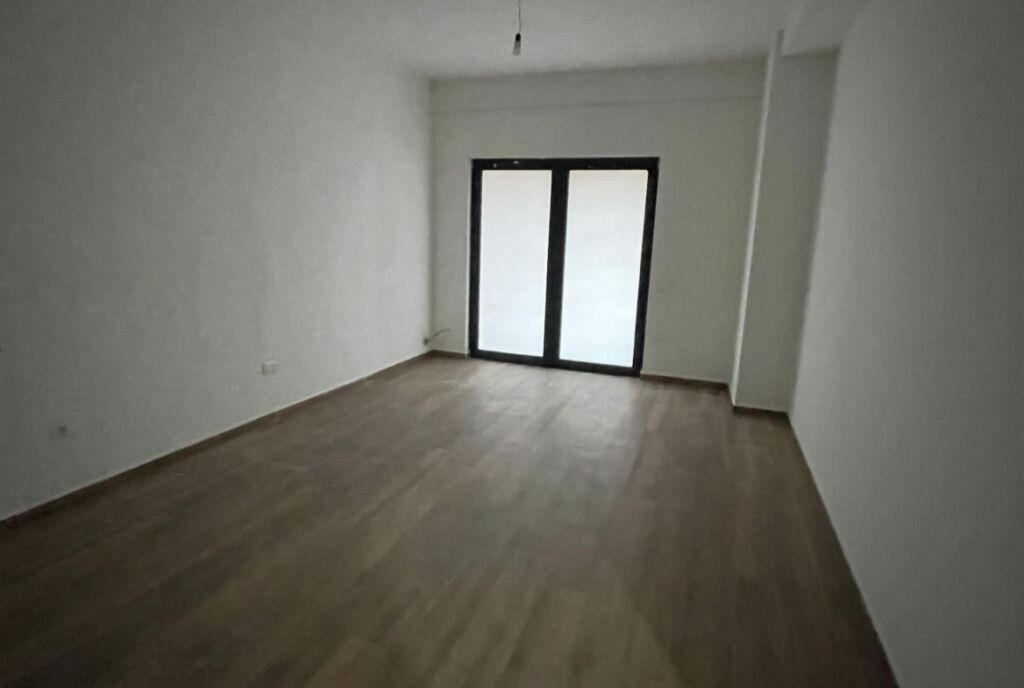 Office for Rent at Pharmacy 10 (ID BZ2460) Tirane.