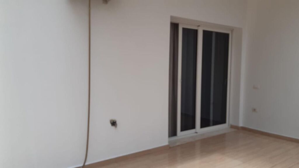 Apartament 1+1 per qira tek kthesa e kamzes