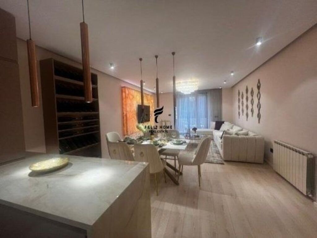 FOR SALE APARTMENT 2+1+2 ARTIFICIAL LAKE 450,000 EURO FH-68922