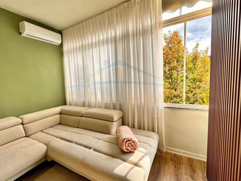 For sale, Apartment 2+1+2, Durres Street, Tirana