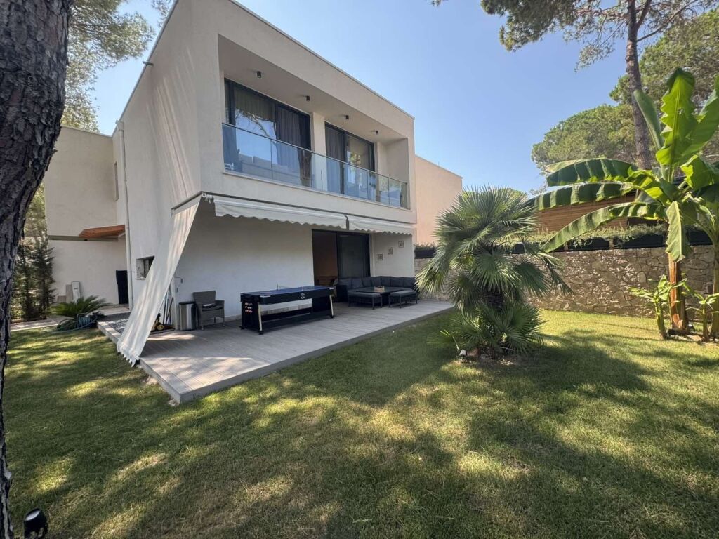 Shitet vile elitare ne San Pietro Resort