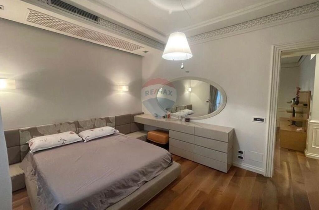 Appartamento - In Affitto - Via Qemal Stafa, Tirana ID: 530551001-426