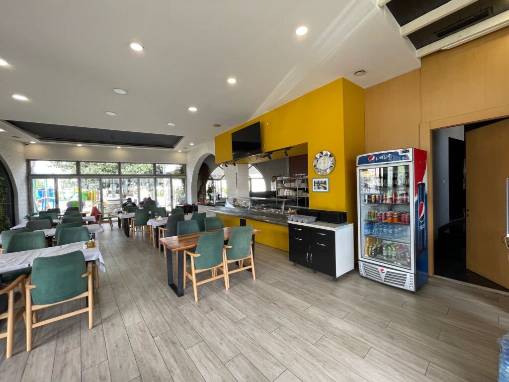 Bar – Piceri – Restorant me qira – Yrshek