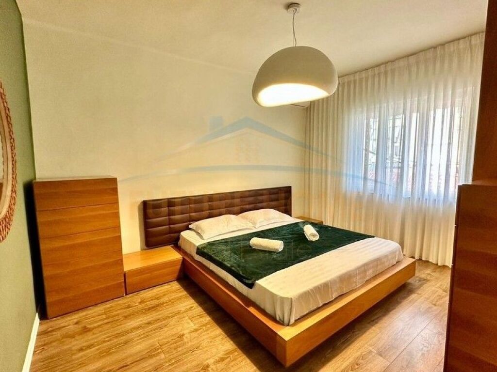 For sale, Apartment 2+1+2, Durres Street, Tirana