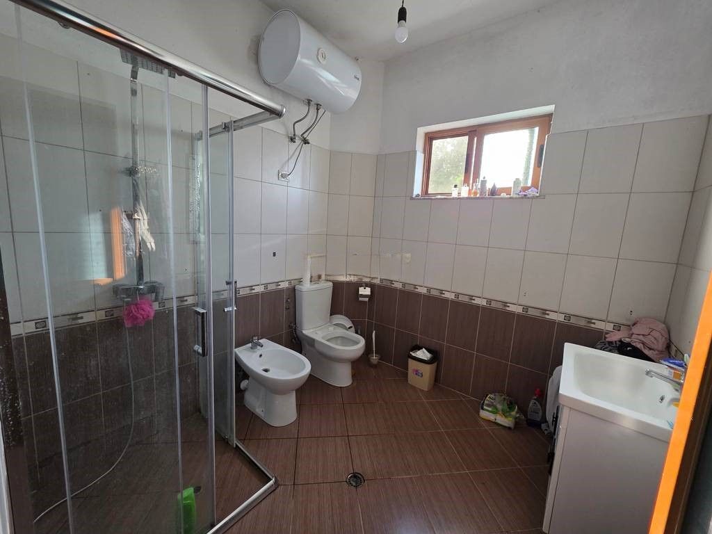 Villa in vendita a Kashar – Posizione strategica vicino a Tirana