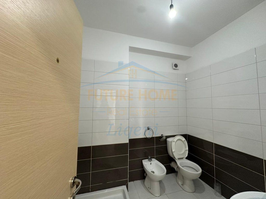 In vendita 2+1 fronte strada, Kinostudio 179.000€
