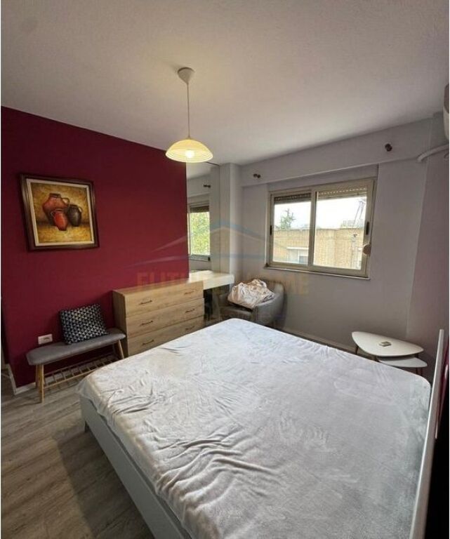 For sale, Apartment 3+1+2, Train Station, Tirana