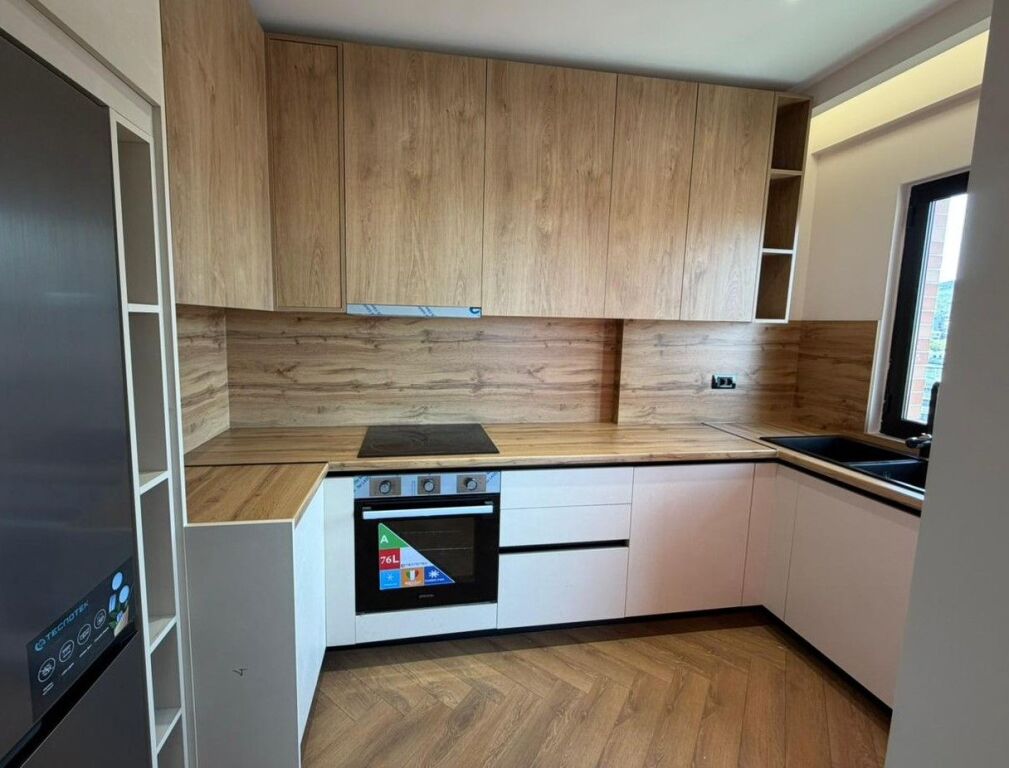 🏡 2+1 + Gardërobë për Shitje – Përballë Delijorgjit ❗️