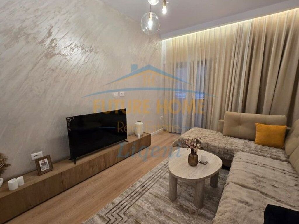 Qera, Apartament 2+1, Qendër, Tiranë.