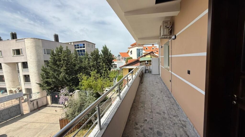 FOR RENT 2+1 APARTMENT + PARKING SPACE AT THE TURKISH EMBASSY !