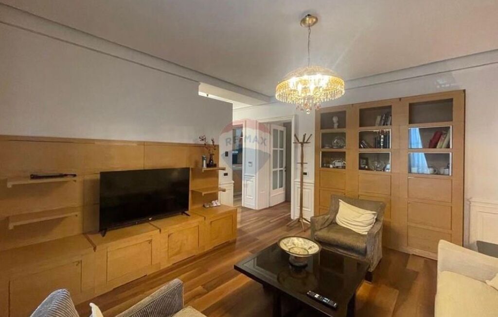 Appartamento - In Affitto - Via Qemal Stafa, Tirana ID: 530551001-426