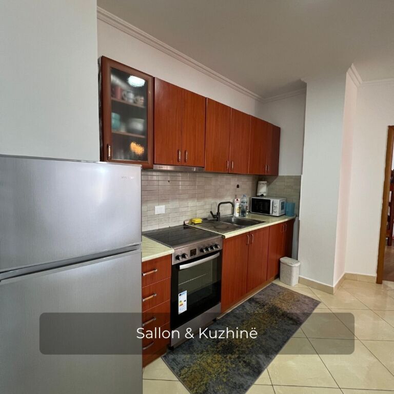 Jepet me qira apartament 2+1 në Rrugën e Barrikadave