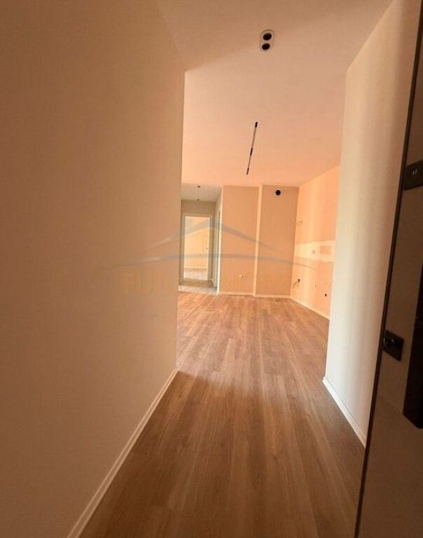 In vendita, Appartamento 2+1+2, Via Qemal Stafa, Tirana​