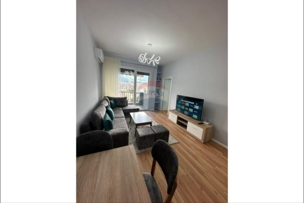 Apartament per qera 2+1 tek Rruga 5 Maji