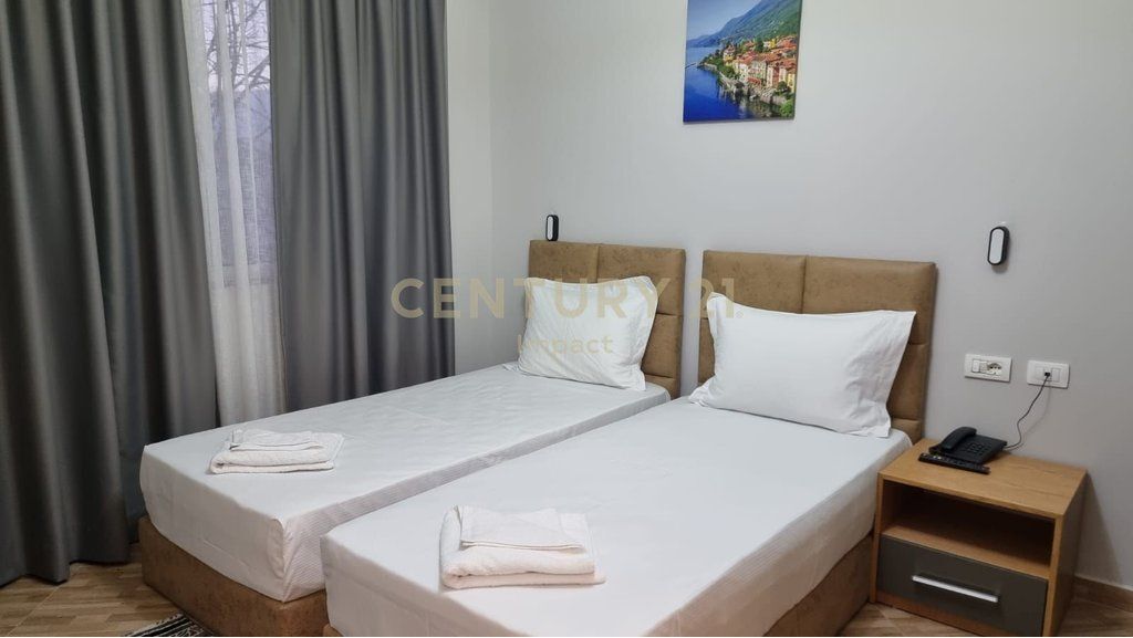 FOR RENT hotel with 15 rooms in Kombinat, 5,000€! 5,000 € /Month