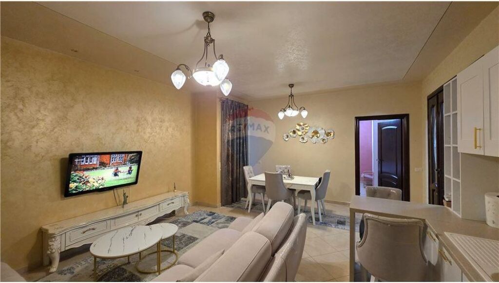 🏡 Apartment 2+1+2 for Sale – Behind Hotel Martini, Vlorë