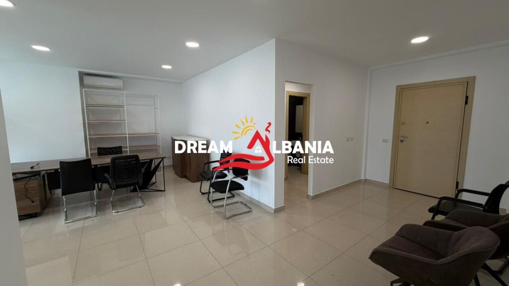 Business premises for rent, near Delijorgji (ID 42611424)