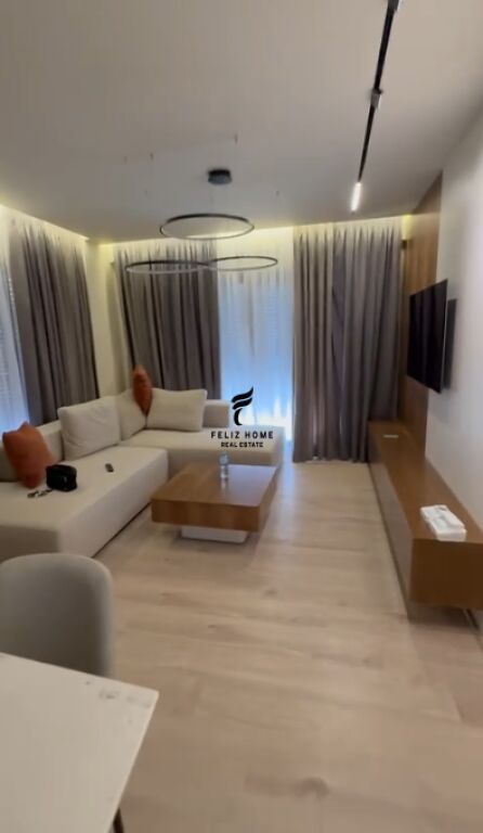 APARTAMENT ME QERA 2+1 KINOSTUDIO 75.000 LEKE FH-68906