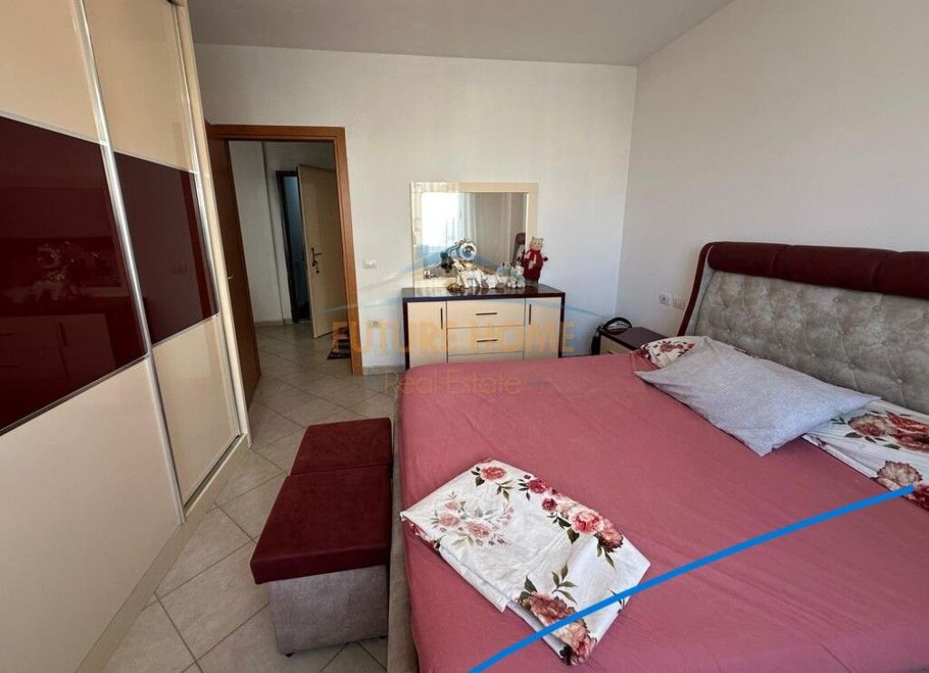 Vendesi in vendita Appartamento 1+1, Unaza Re/Astir, Tirana.