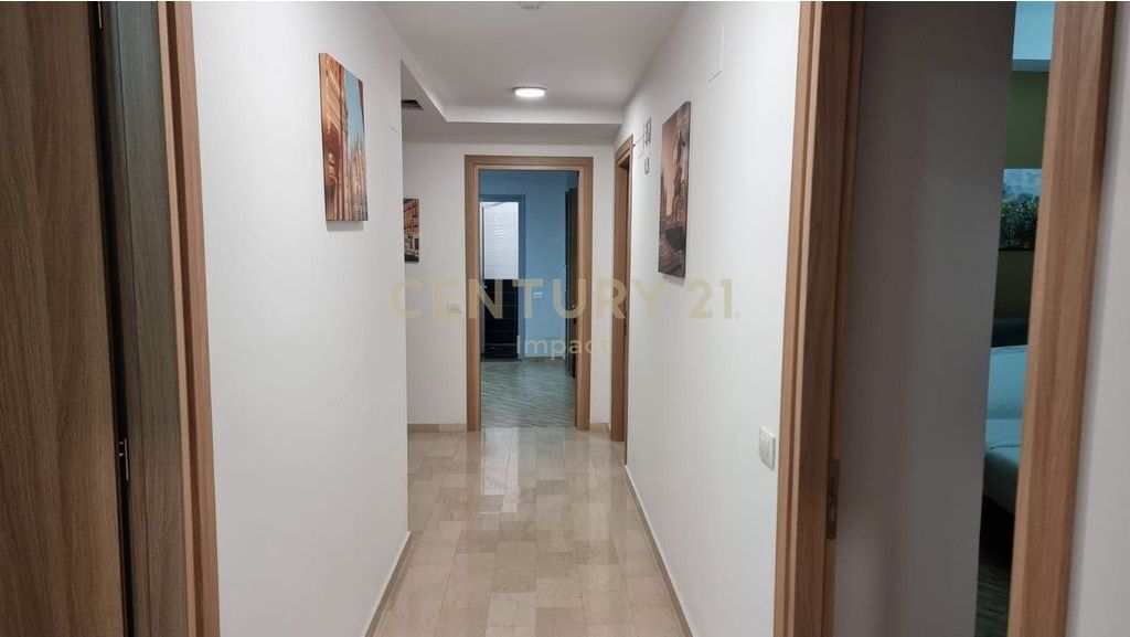 FOR RENT hotel with 15 rooms in Kombinat, 5,000€! 5,000 € /Month