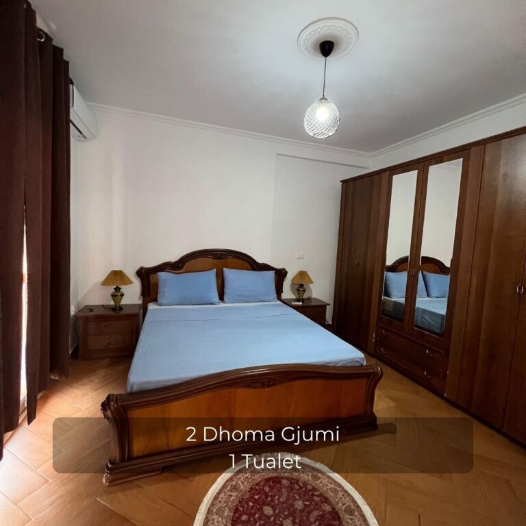 Jepet me qira apartament 2+1 në Rrugën e Barrikadave