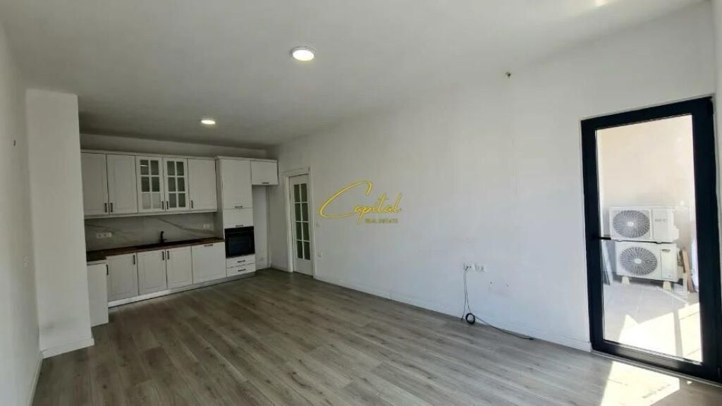 OFFICE FOR RENT 64 M2 PORCELANI 45,000 LEKE