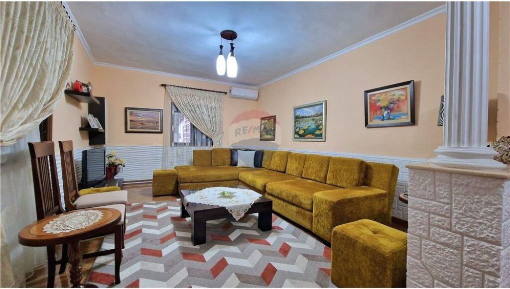 🏡 Shtëpi Private në Shitje – Çole, Vlorë