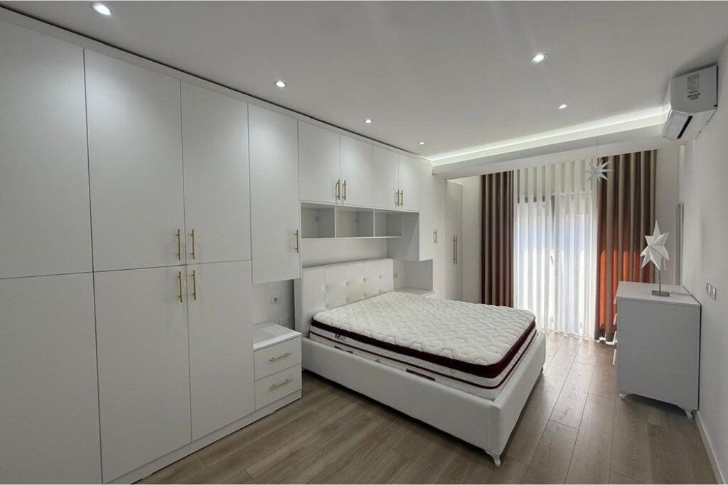 Jepet apartament 2+1+2 me qira te Kodra e Diellit 2.