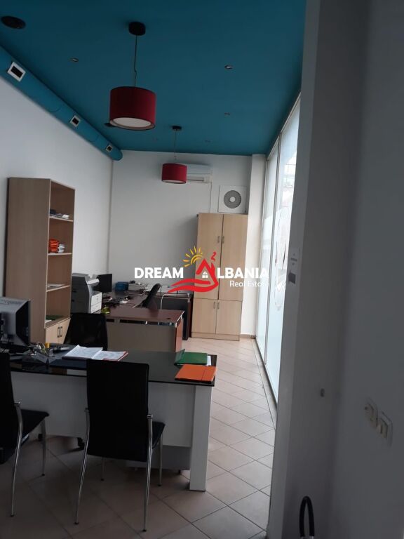 Ufficio in affitto su Viale Zogu i Pare vicino al Ministero della Giustizia (ID 42611423)