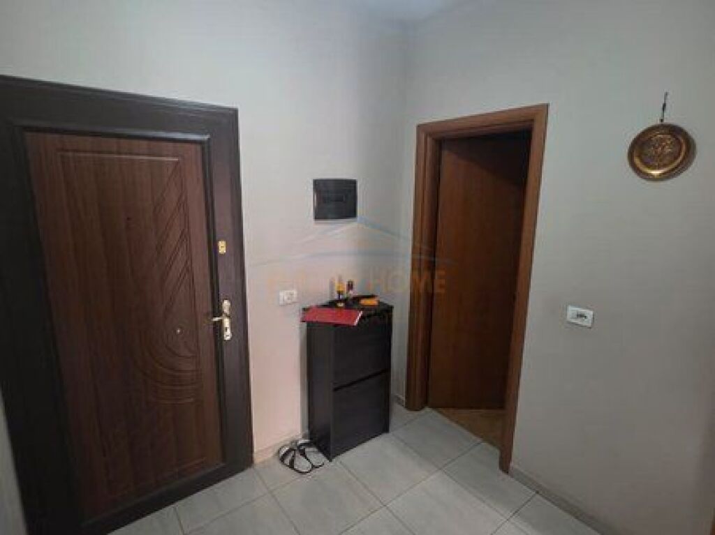 For sale, Apartment 1+1, Unaza e Re, Tirana