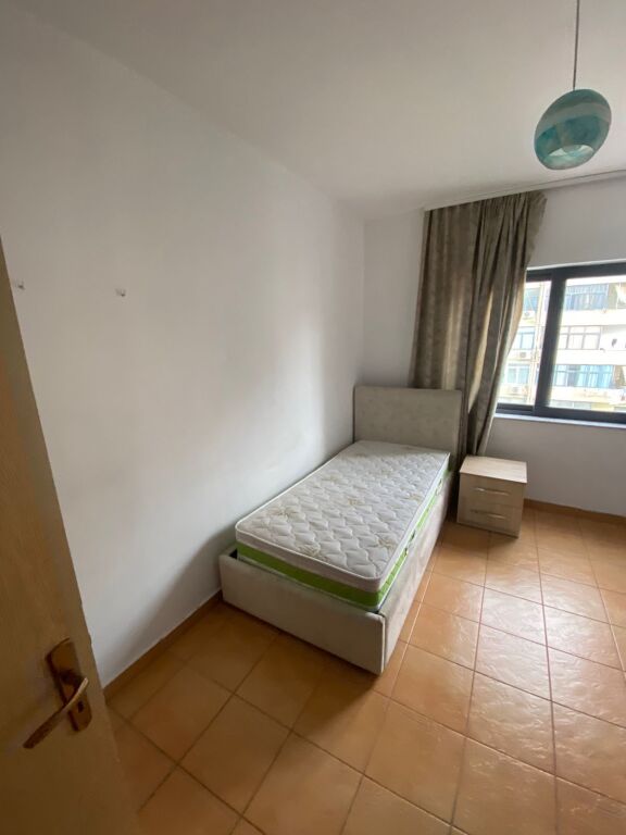 Jepet apartament me qira 2+1 tek 21 Dhjetori