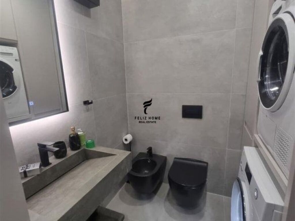 FOR SALE APARTMENT 2+1+2 ARTIFICIAL LAKE 450,000 EURO FH-68922