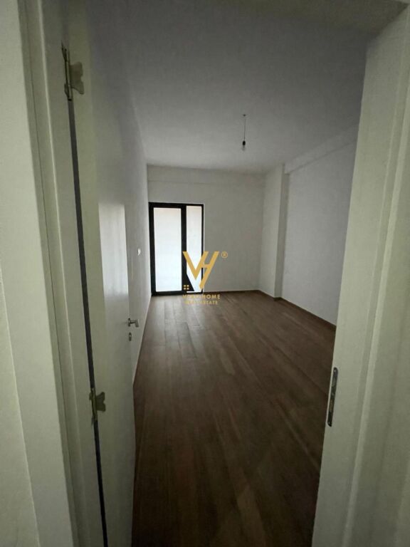 OFFICE 118 M2 FOR RENT AT PHARMACY 10 – 650 EURO