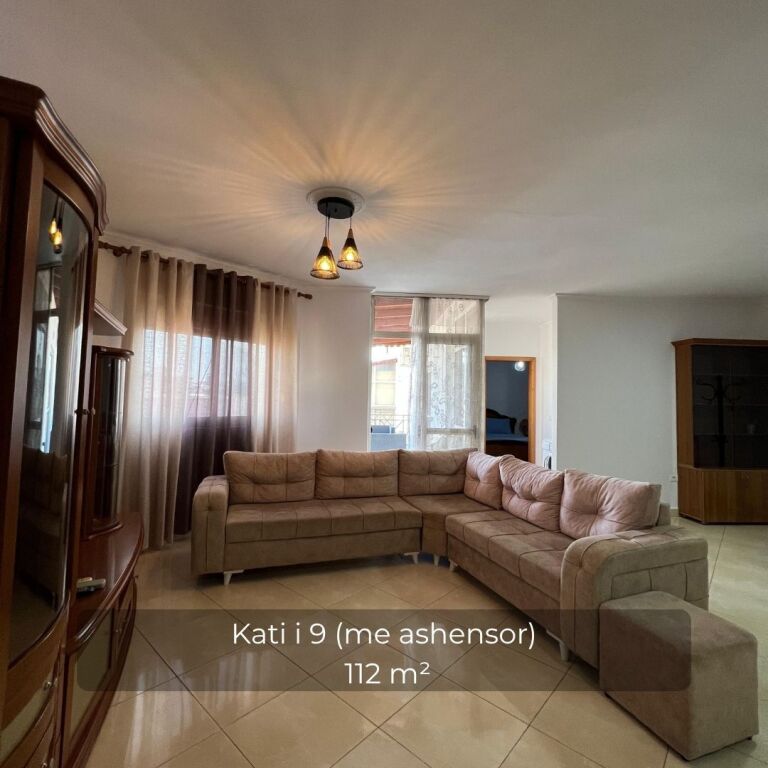 Jepet me qira apartament 2+1 në Rrugën e Barrikadave