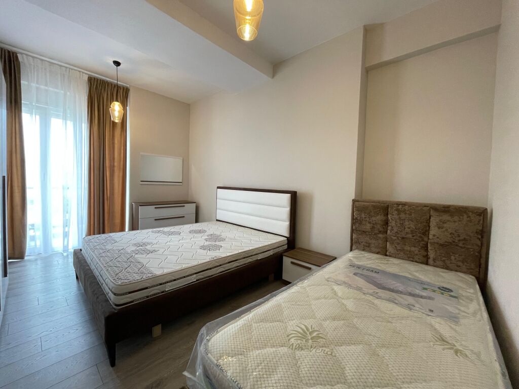 Apartament 1+1 per qira tek Xhamlliku.