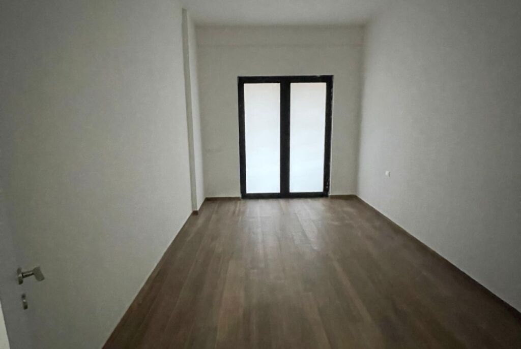 Office for Rent at Pharmacy 10 (ID BZ2460) Tirane.