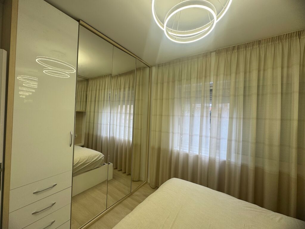 Apartament 1+1 per qira , Komuna e Parisit