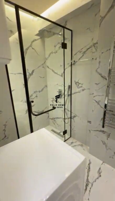 APARTAMENT ME QERA 2+1 KINOSTUDIO 75.000 LEKE FH-68906