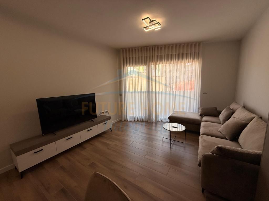 Qera, Apartament 2+1+2+Post Parkimi, Rruga e Elbasanit, Tiranë.