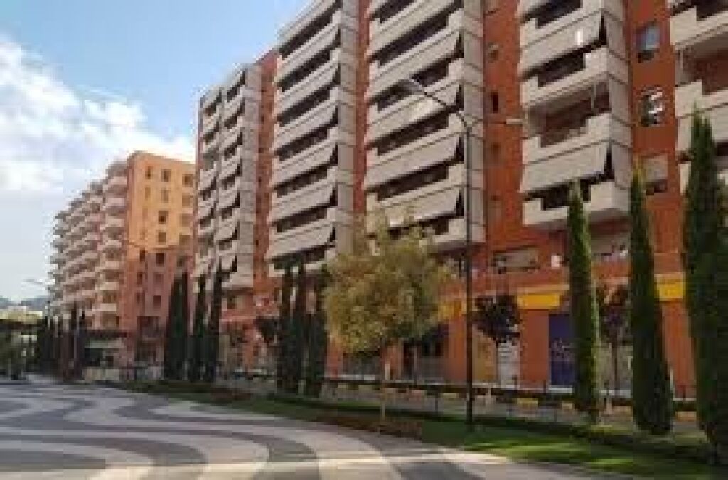 Appartamento 2+1+ parcheggio in affitto nel Complesso Delijorgji