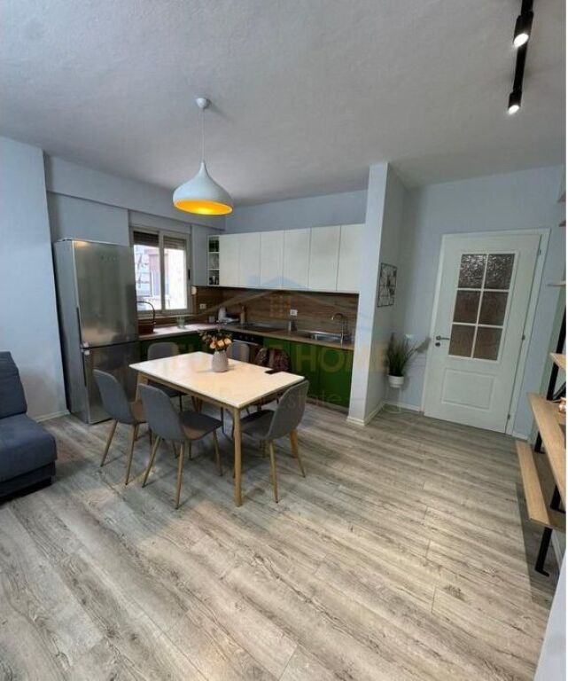 For sale, Apartment 3+1+2, Train Station, Tirana