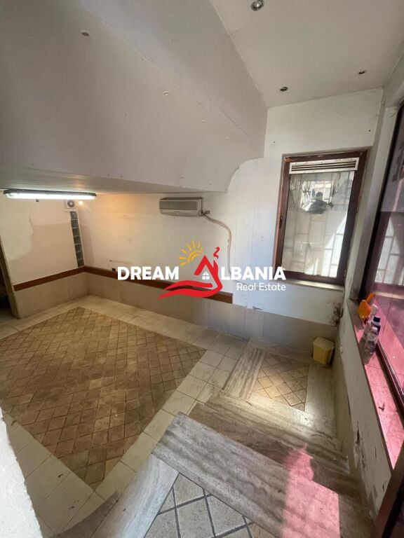 Duplex Shop for Sale in Center, Tirana ( ID 4171623 )