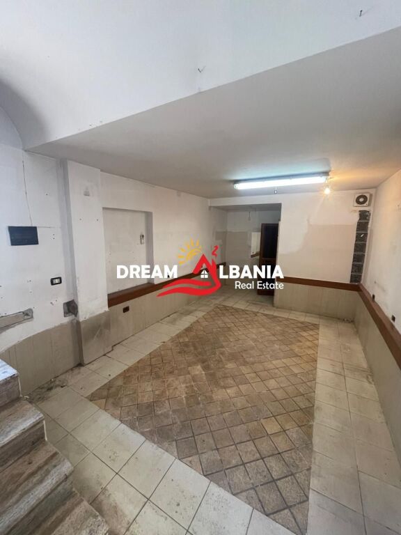 Duplex Shop for Sale in Center, Tirana ( ID 4171623 )