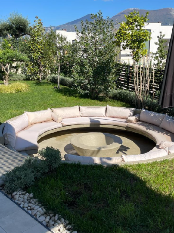 Individual Villa for Sale – Farka Lake  ✅