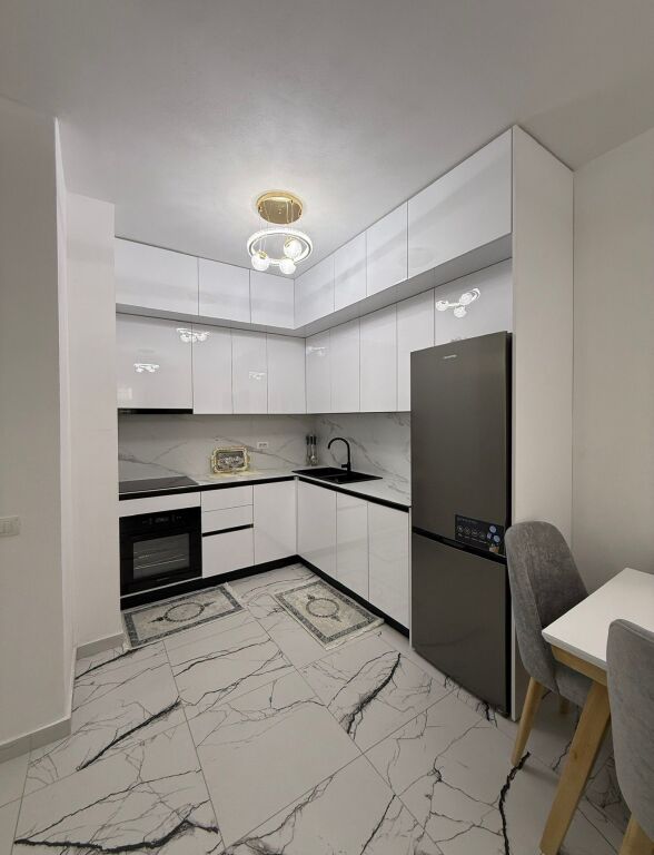 Apartament 2+1 me Qira në Univers City Vend parkimi