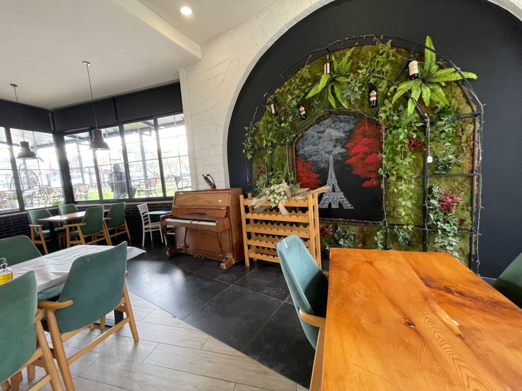 🍷 JEPET ME QIRA BAR – PICERI🍕 – RESTORANT NË YRSHEK