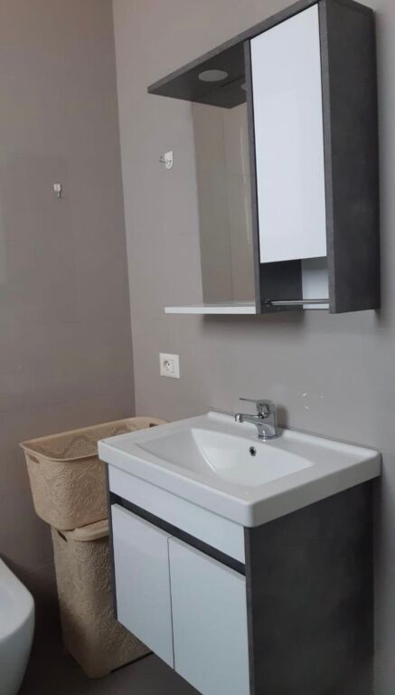 Appartamento 1+1 in Affitto Kthesa e Kamzes